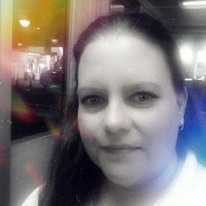 Meet your Posher, Elisa